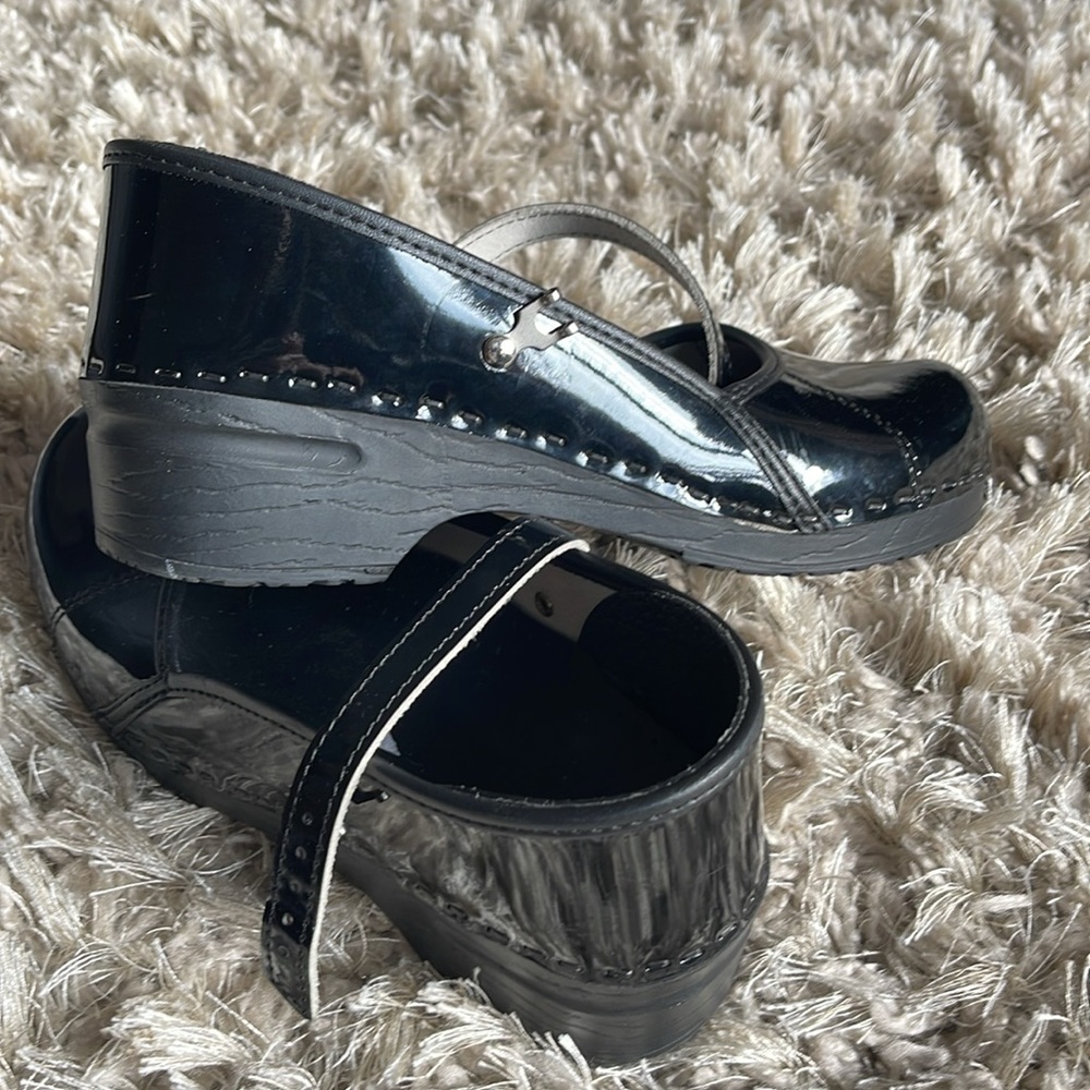 Swedish Clogs - Picture 4 of 4